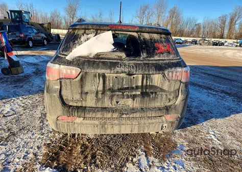 2018 Jeep Compass Latitude z USA, uszkodzony, nr VIN 3C4NJDBB3JT399192